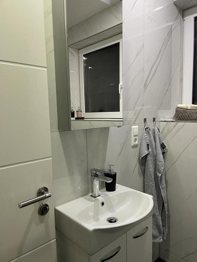 2 Zimmer Wohnung Zur Taegliche Miete Hechingen Extérieur photo